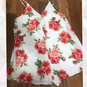 Floral spaghetti strap romper, sz L
